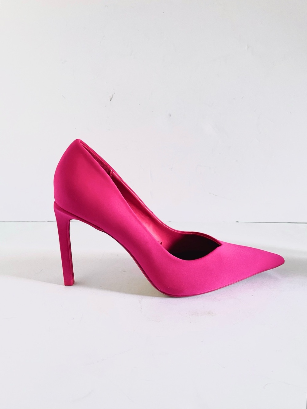 ZARA Fuchsia Satin Pointed-Toe Stiletto Pump